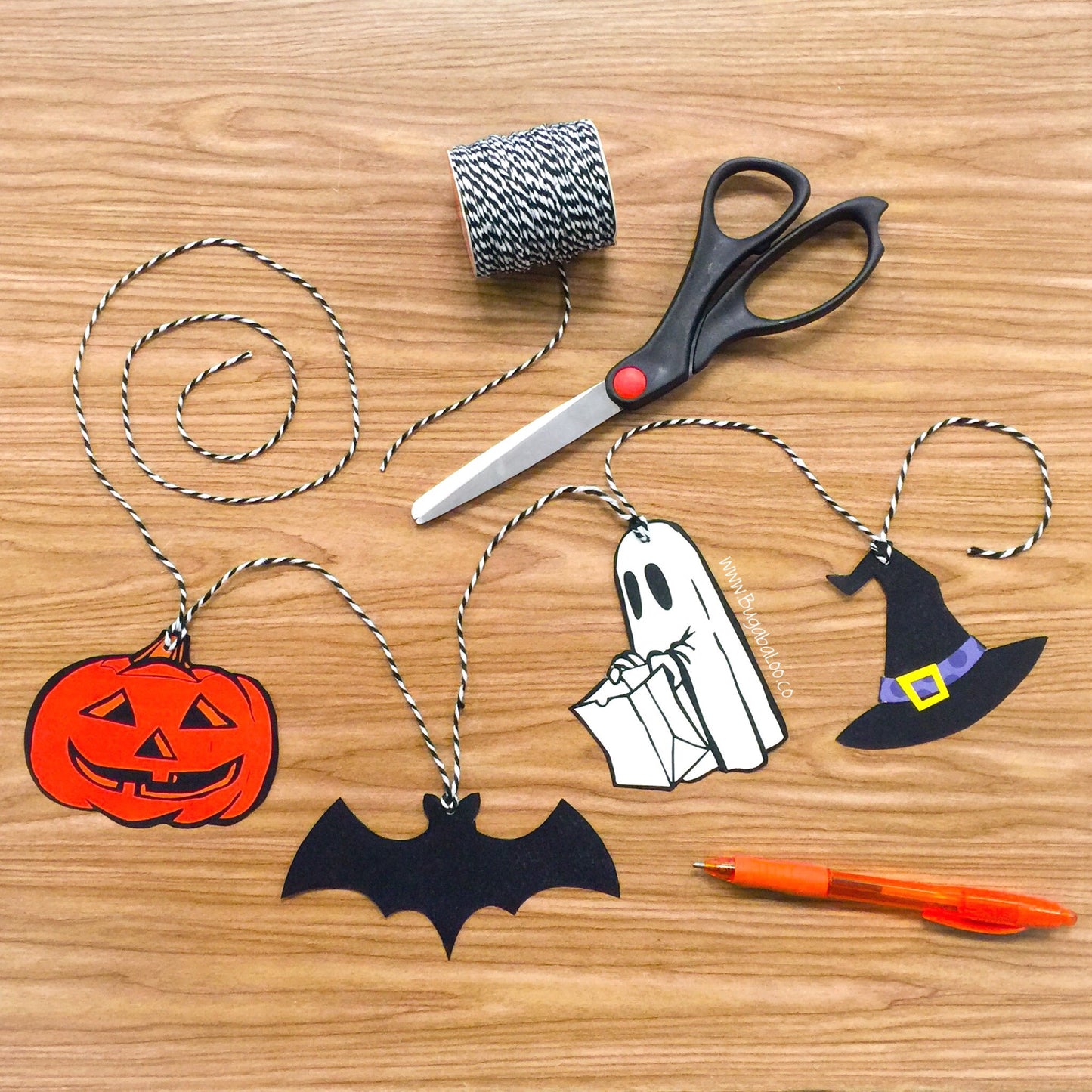 Free Printable - Halloween Treat Bag Tags or Mini-Bunting